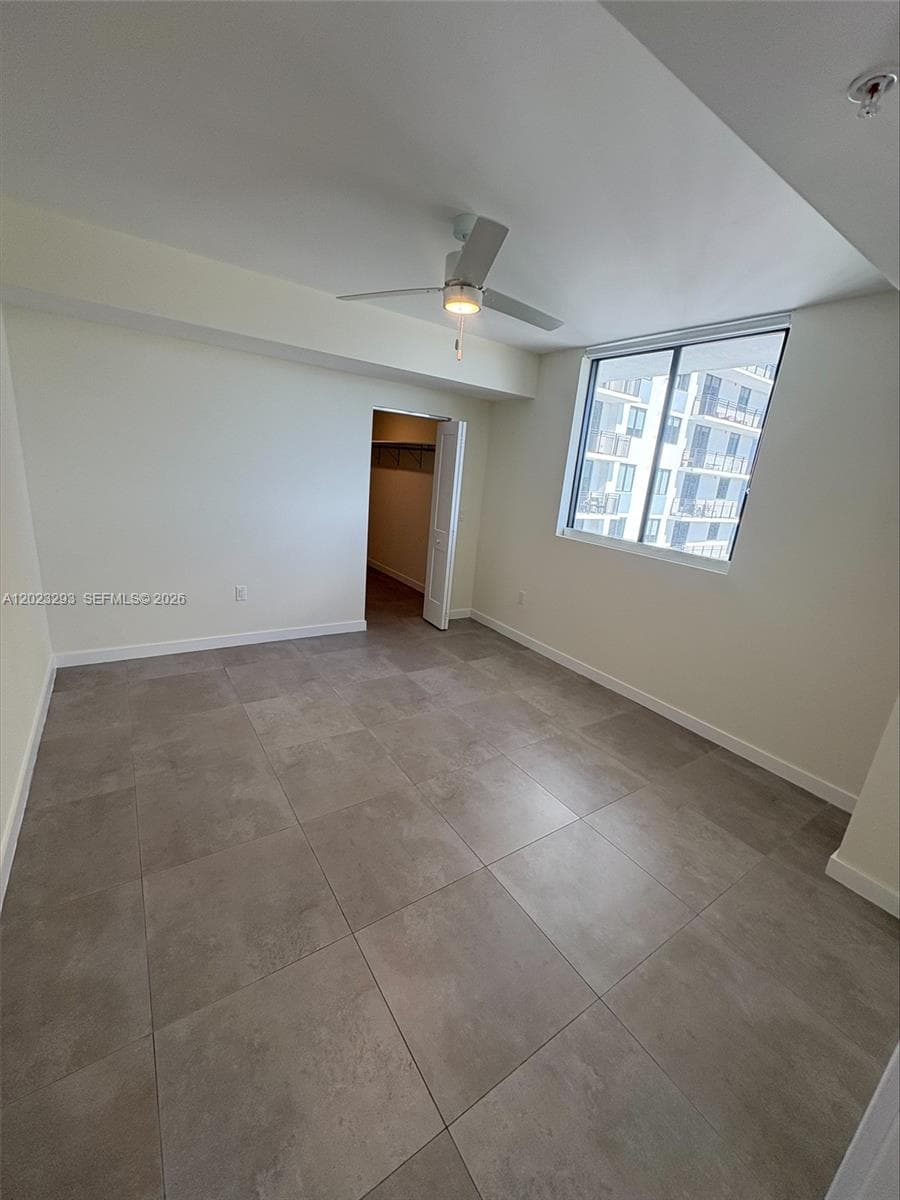 16395 Biscayne Blvd # 1311, North Miami Beach FL 33160 — 2