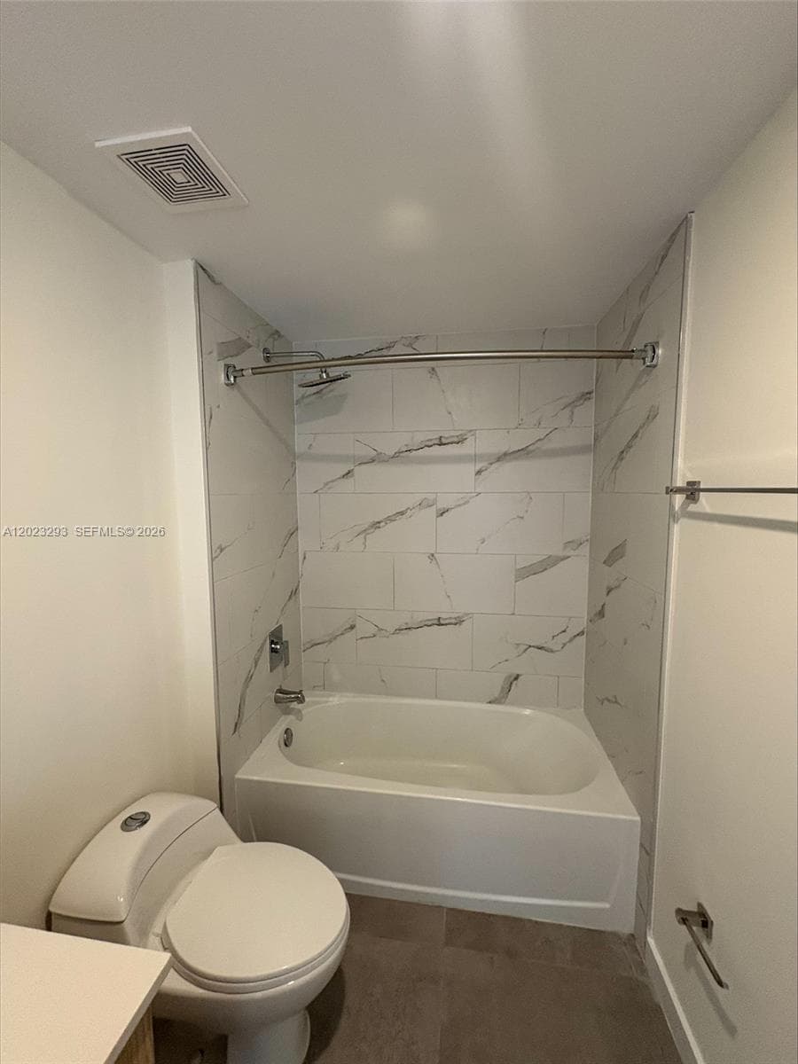 16395 Biscayne Blvd # 1311, North Miami Beach FL 33160 — 15