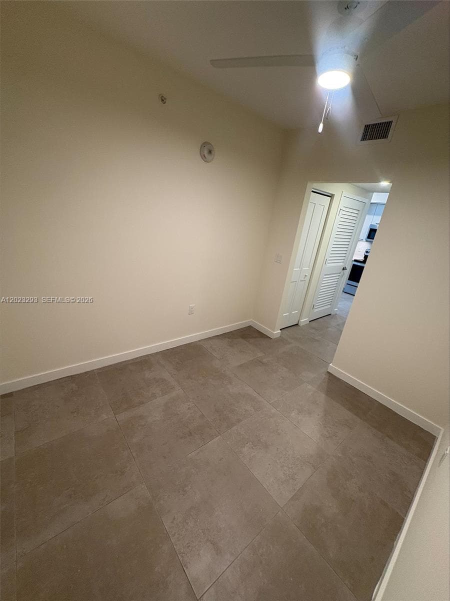 16395 Biscayne Blvd # 1311, North Miami Beach FL 33160 — 11