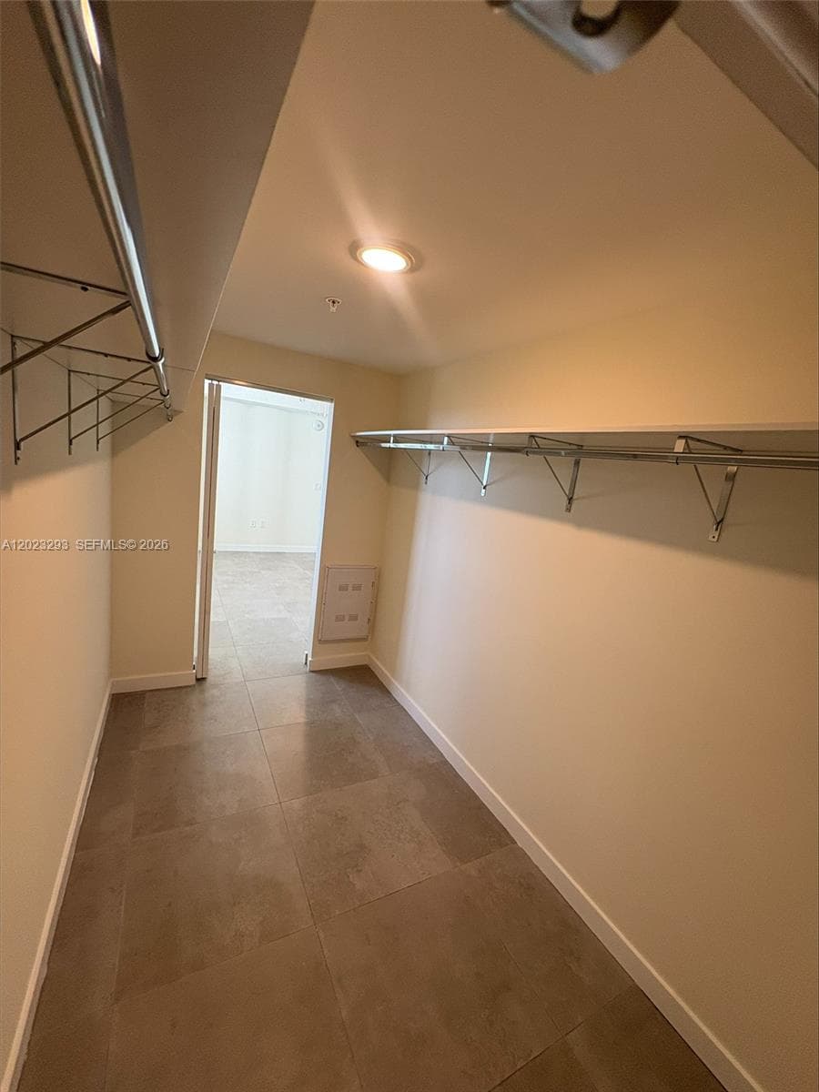 16395 Biscayne Blvd # 1311, North Miami Beach FL 33160 — 4