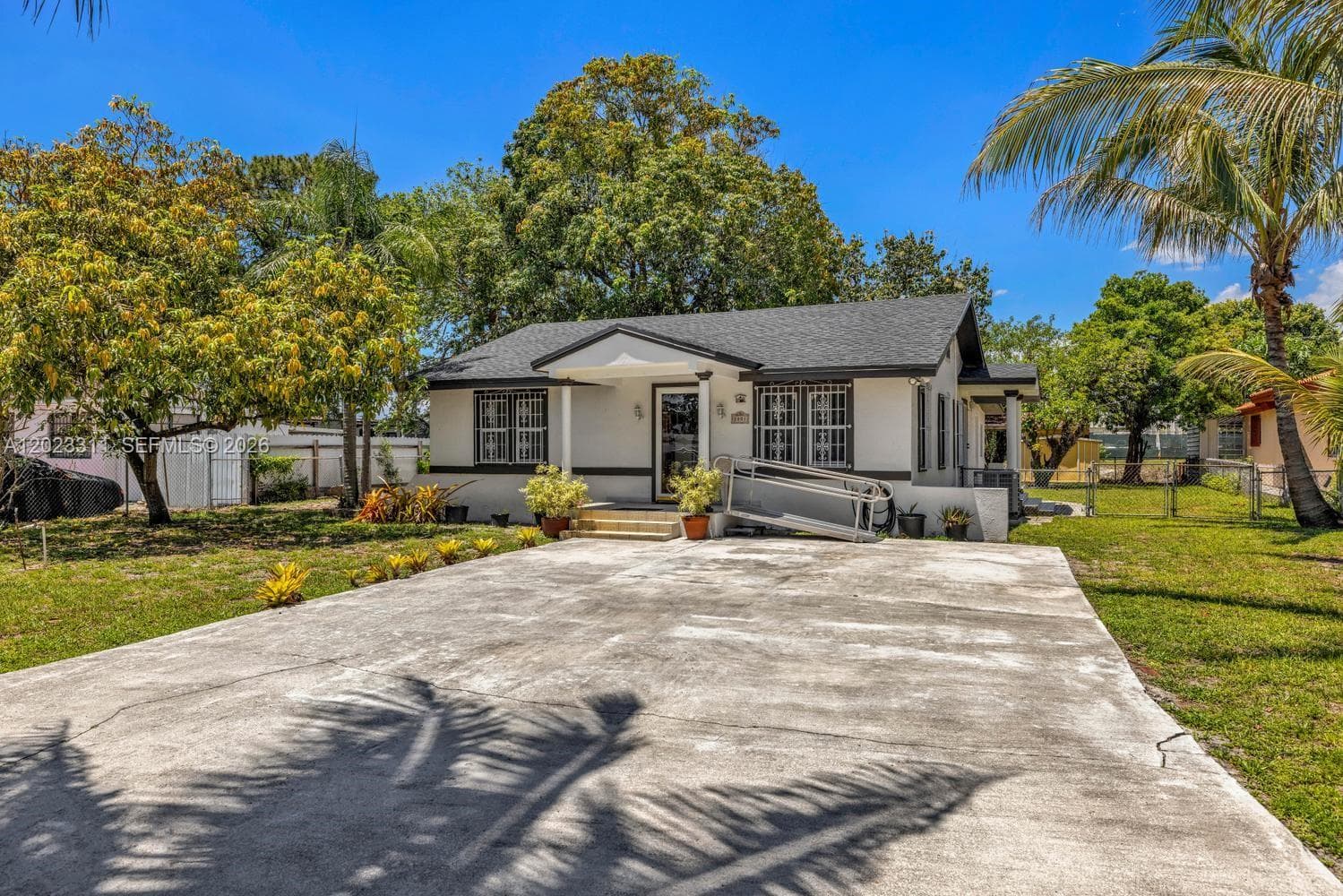 2851 NW 106th St, Miami FL 33147 — 3
