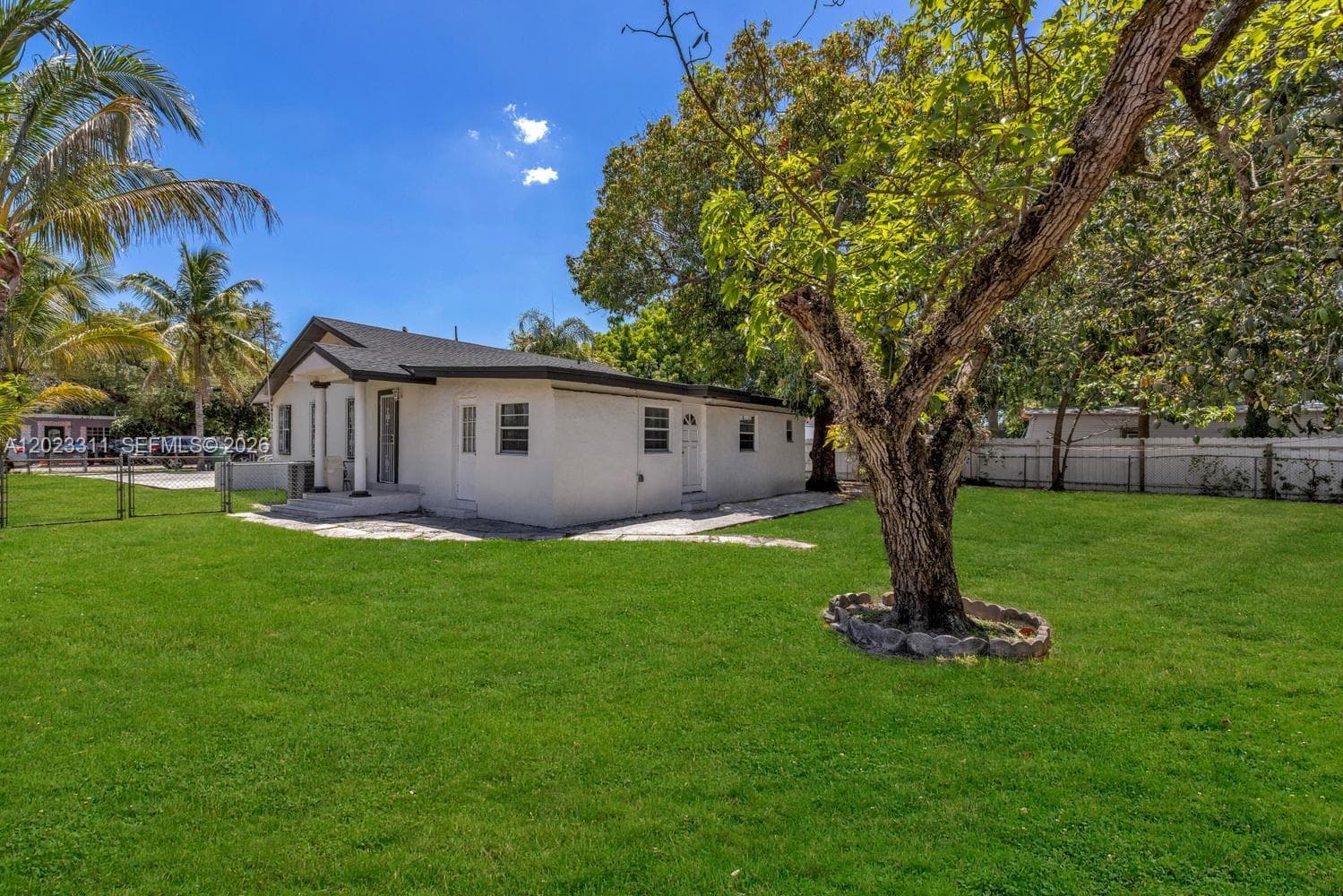 2851 NW 106th St, Miami FL 33147 — 30