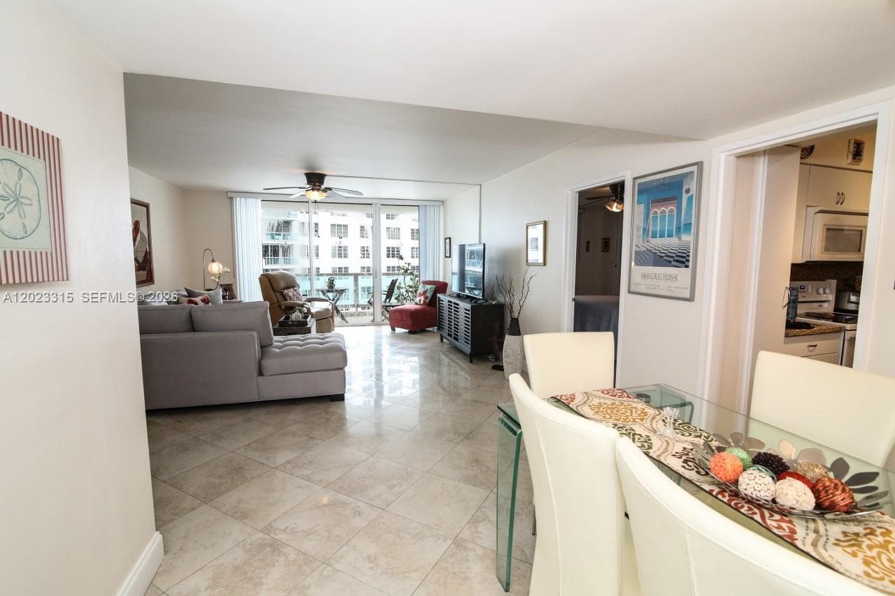 5151 Collins Ave # 827, Miami Beach FL 33140 — 6