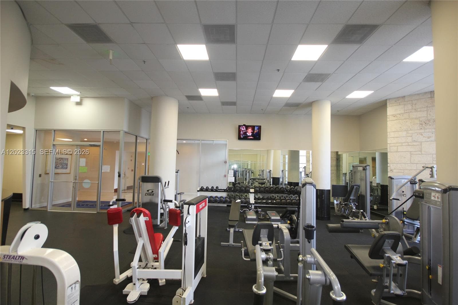 5151 Collins Ave # 827, Miami Beach FL 33140 — 43