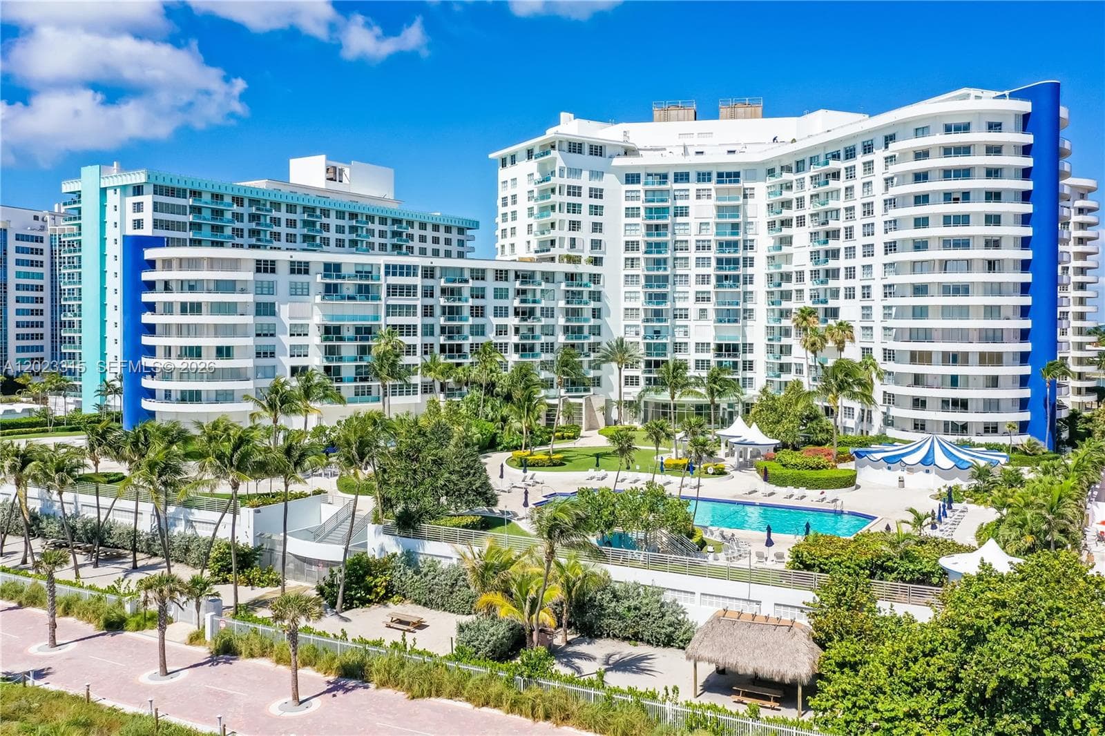 5151 Collins Ave # 827, Miami Beach FL 33140 — 1