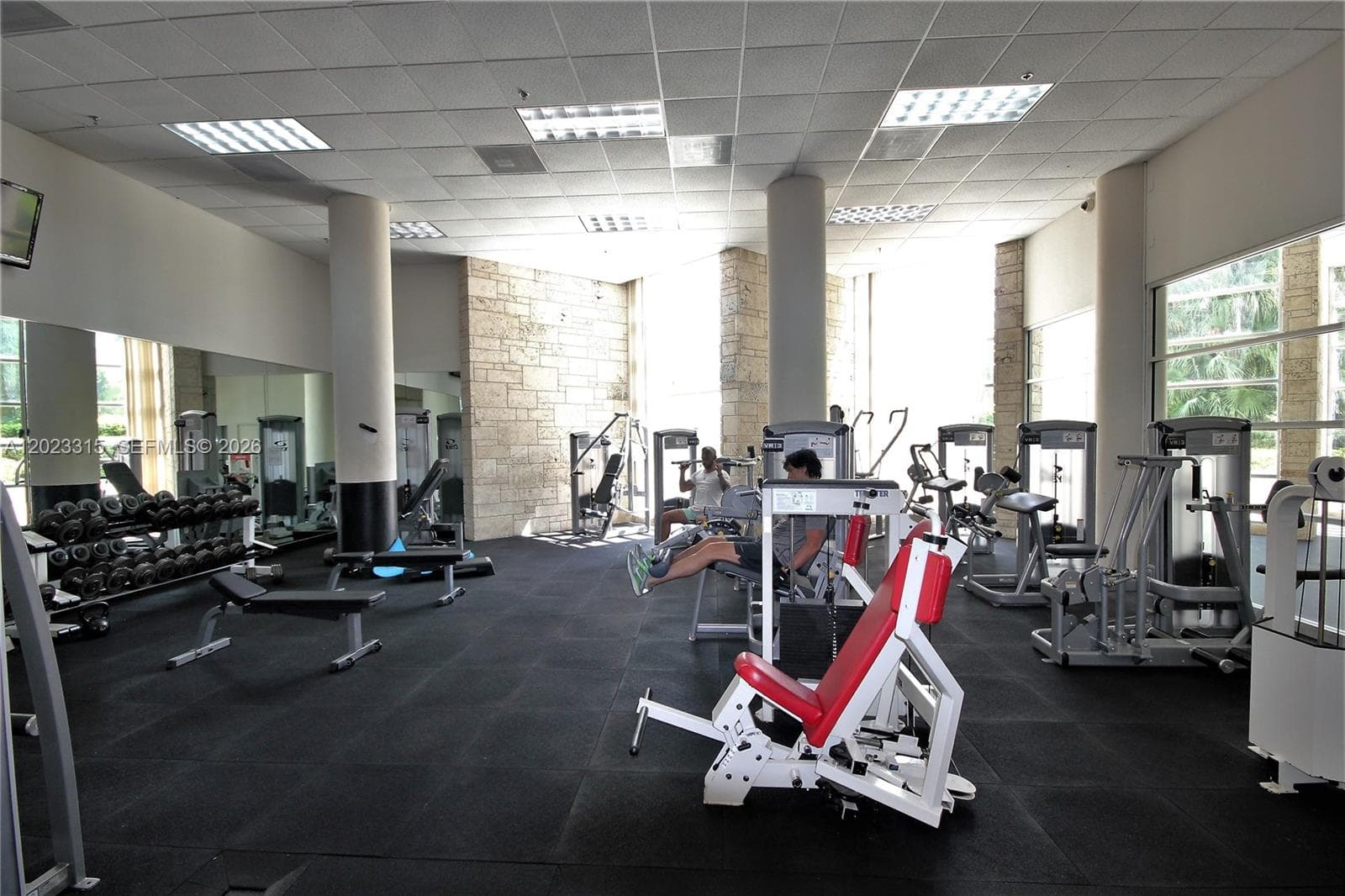 5151 Collins Ave # 827, Miami Beach FL 33140 — 38