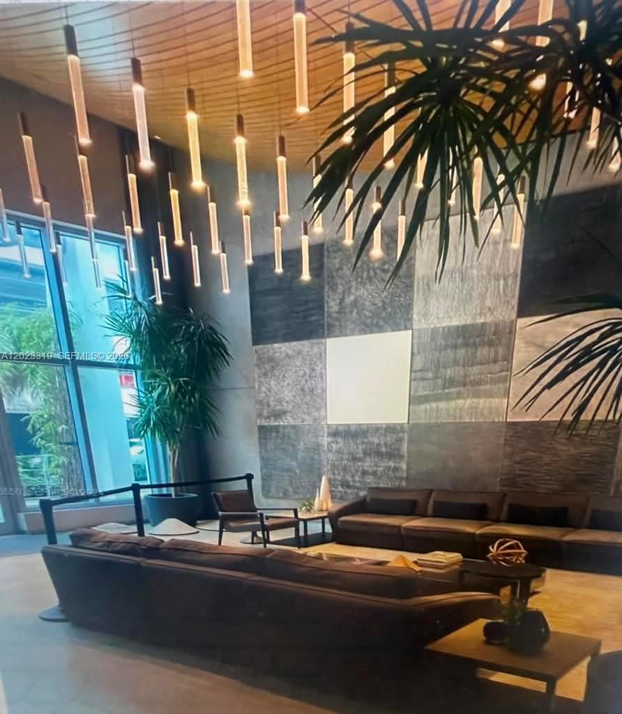 1100 S Miami Ave # 2804, Miami FL 33130 — 1