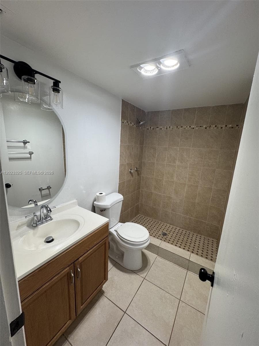 1643 NE Miami Gardens Dr # 121, Miami FL 33179 — 6