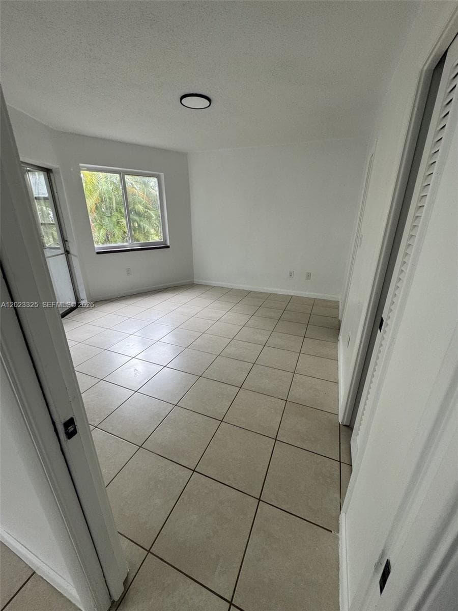 1643 NE Miami Gardens Dr # 121, Miami FL 33179 — 5
