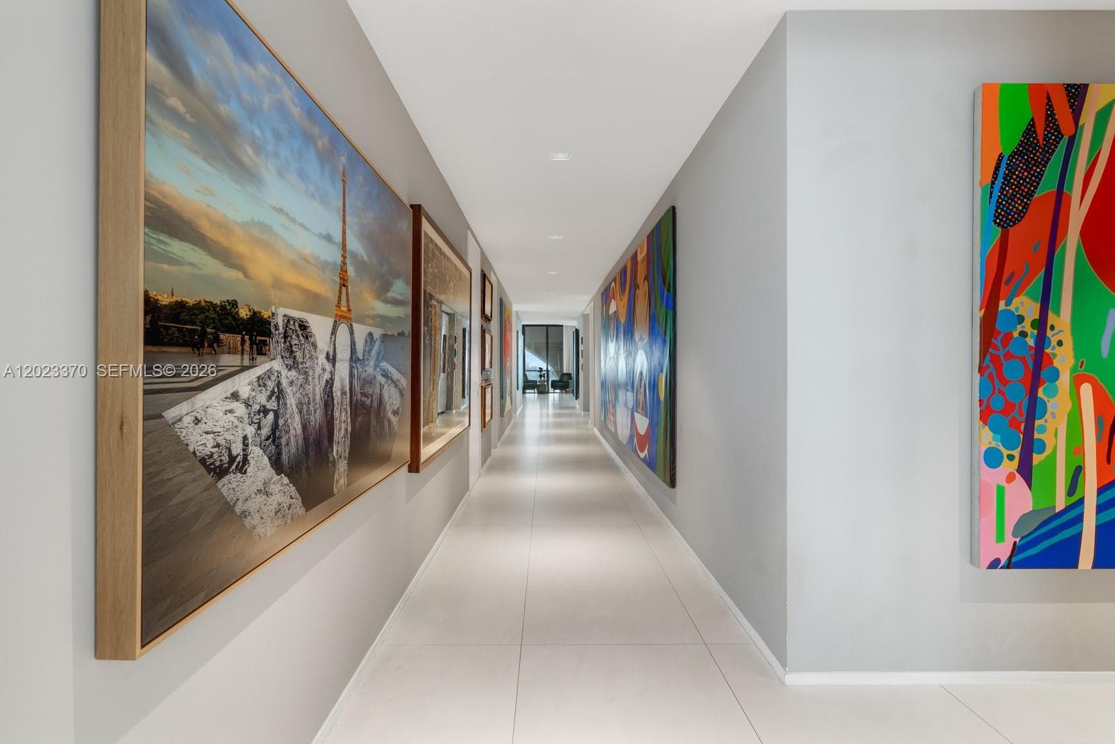 1000 Biscayne Blvd # 1702, Miami FL 33132 — 17