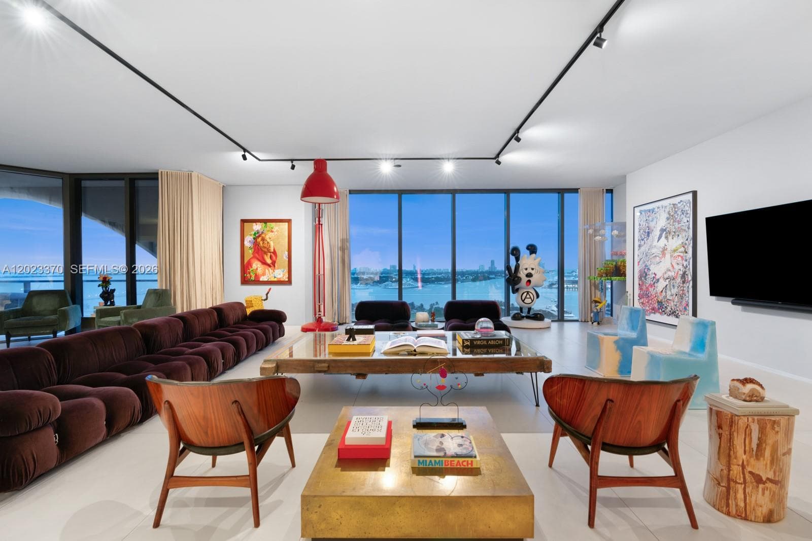 1000 Biscayne Blvd # 1702, Miami FL 33132 — 19