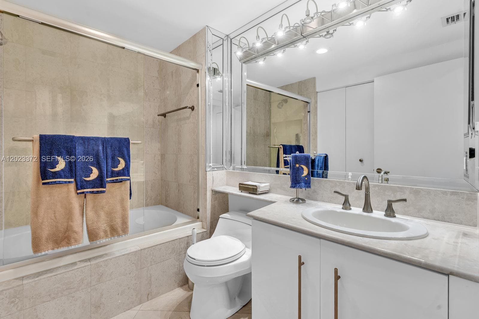 2000 Island Blvd # 305, Aventura FL 33160 — 27