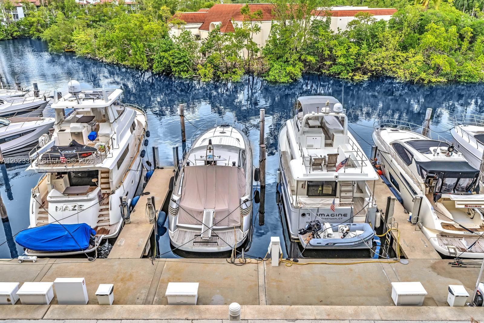 2000 Island Blvd # 305, Aventura FL 33160 — 42