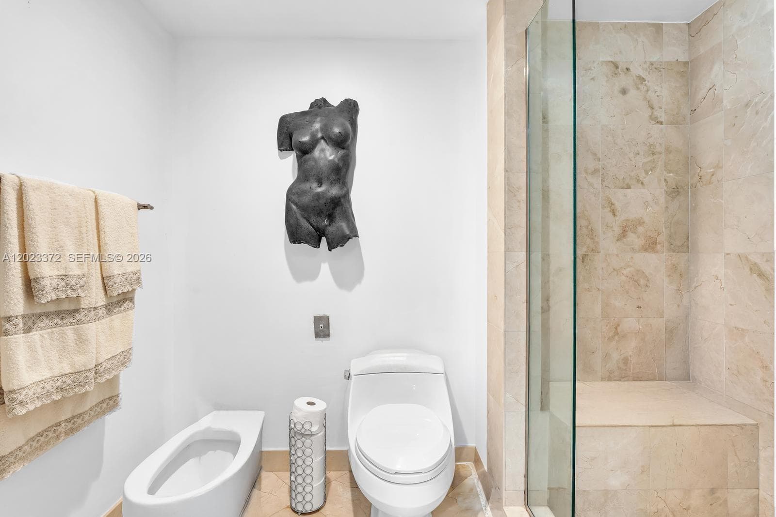 2000 Island Blvd # 305, Aventura FL 33160 — 33