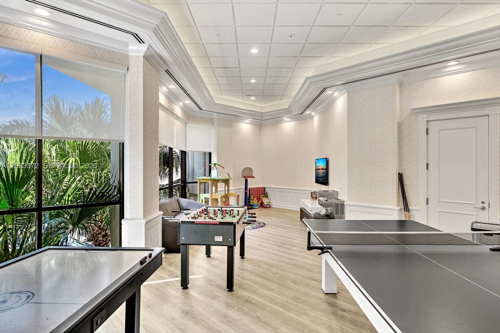 2000 Island Blvd # 305, Aventura FL 33160 — 44