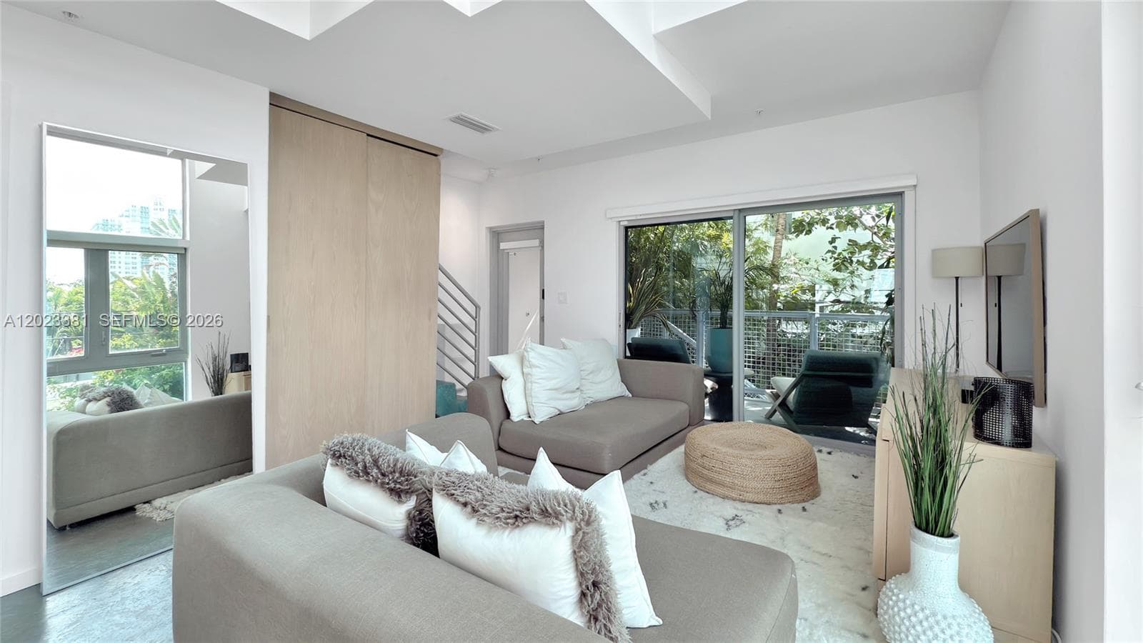 734 Michigan Ave # 7, Miami Beach FL 33139 — 17