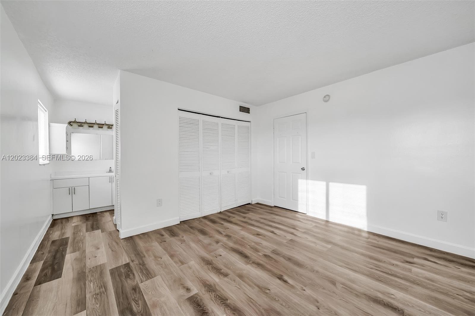 2011 Bay Dr # 8, Miami Beach FL 33141 — 12