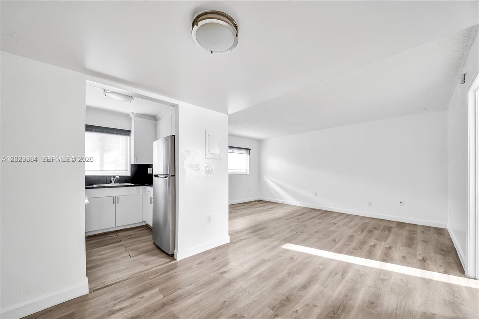 2011 Bay Dr # 8, Miami Beach FL 33141 — 4