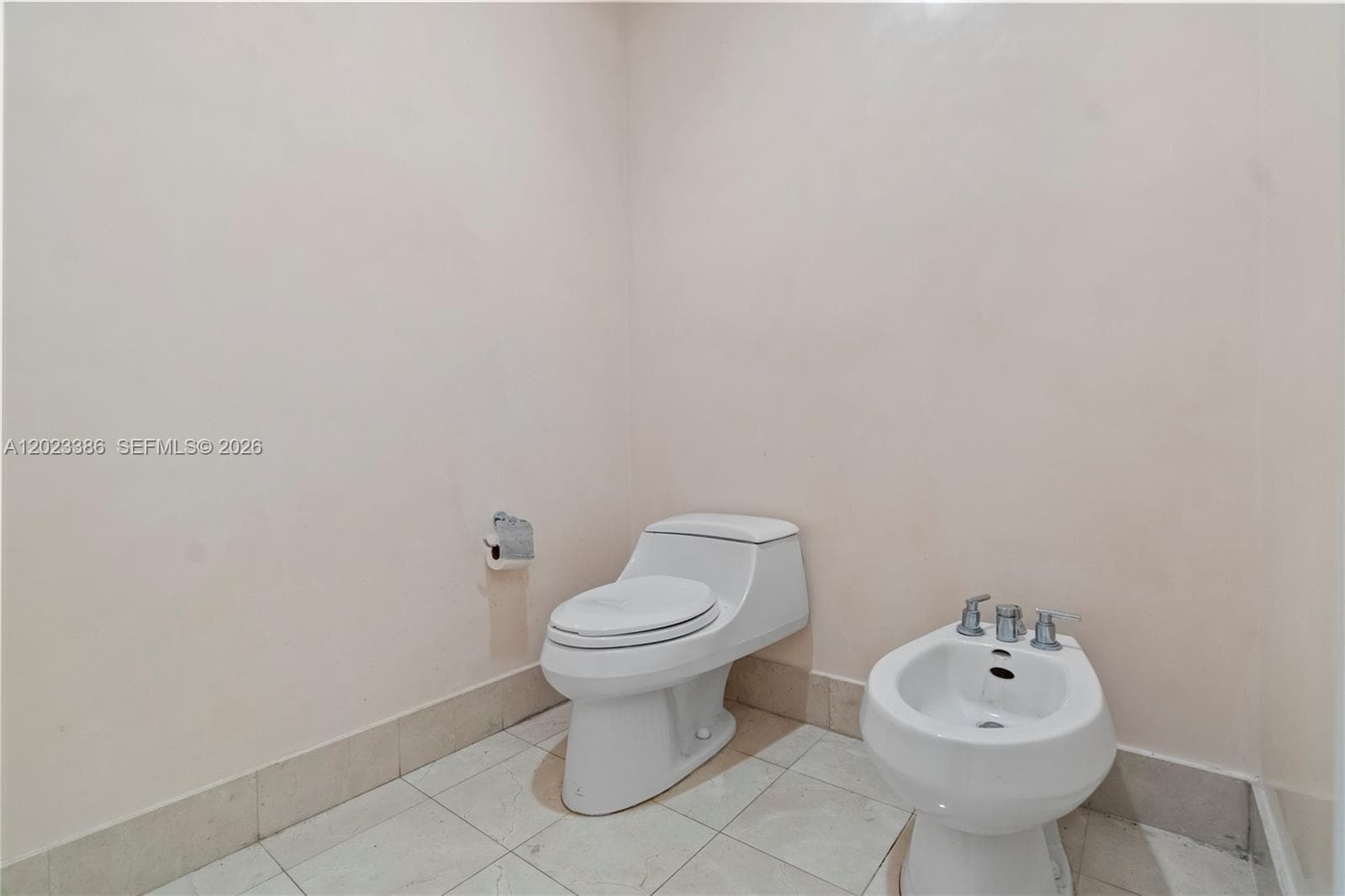18101 Collins Ave # 1502, Sunny Isles Beach FL 33160 — 33