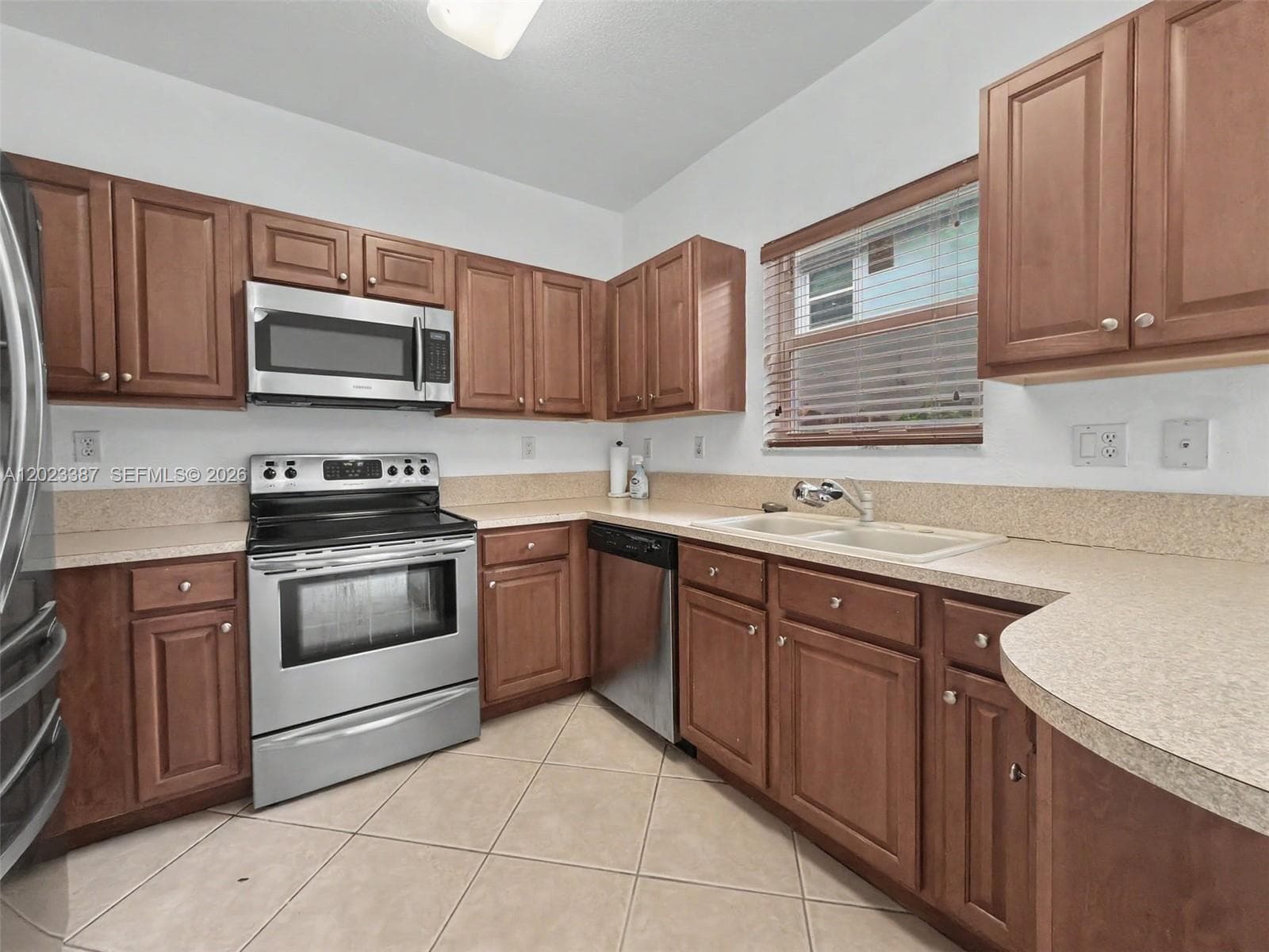 9267 SW 220th Ter, Cutler Bay FL 33190 — 13
