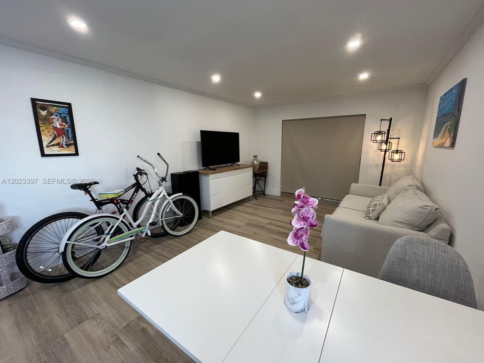 6965 Harding Ave # 401, Miami Beach FL 33141 — 2