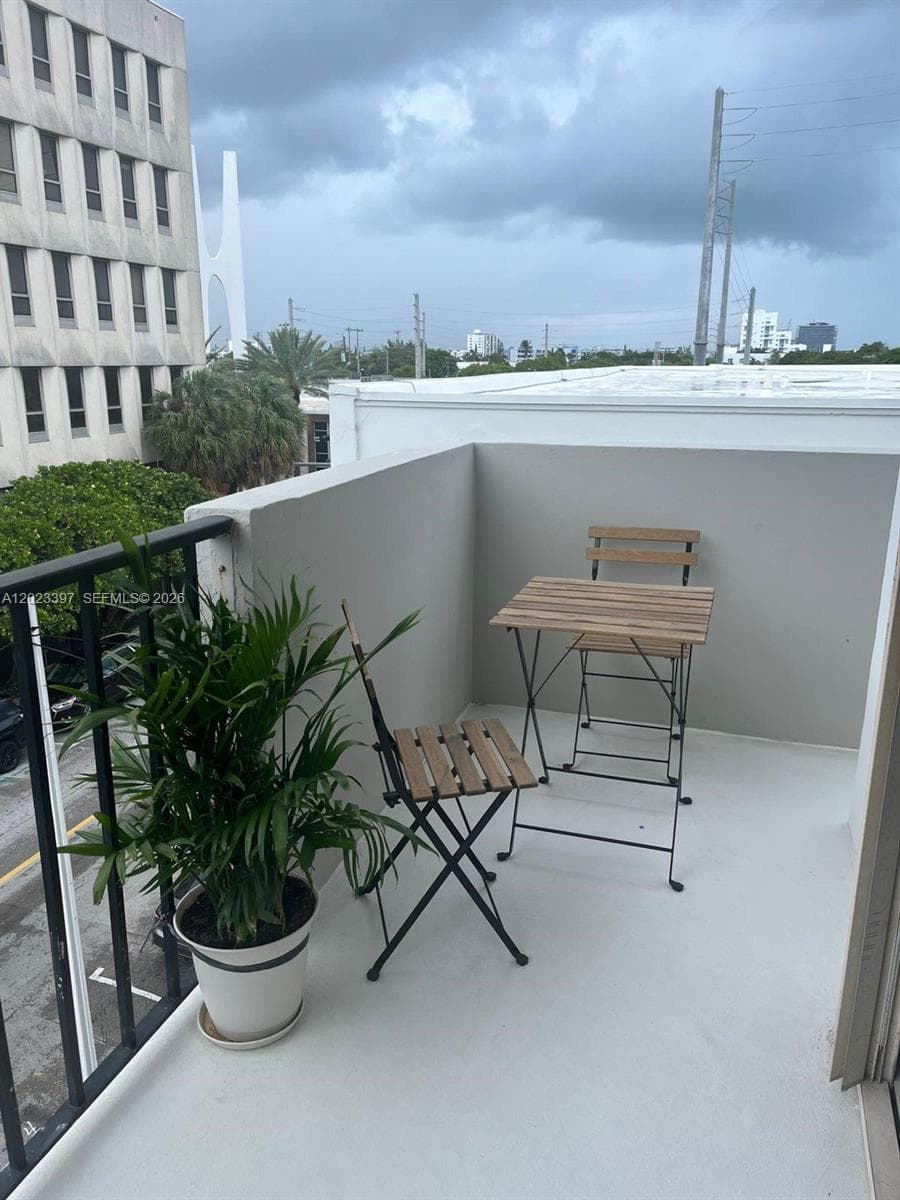 6965 Harding Ave # 401, Miami Beach FL 33141 — 13
