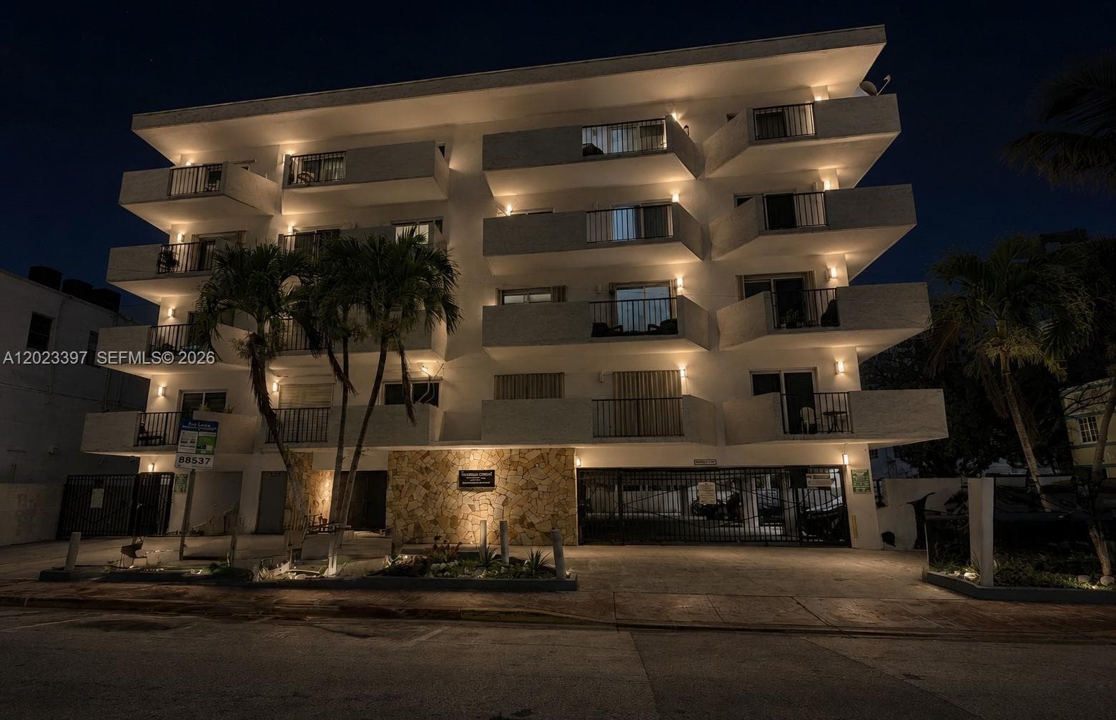 6965 Harding Ave # 401, Miami Beach FL 33141 — 15