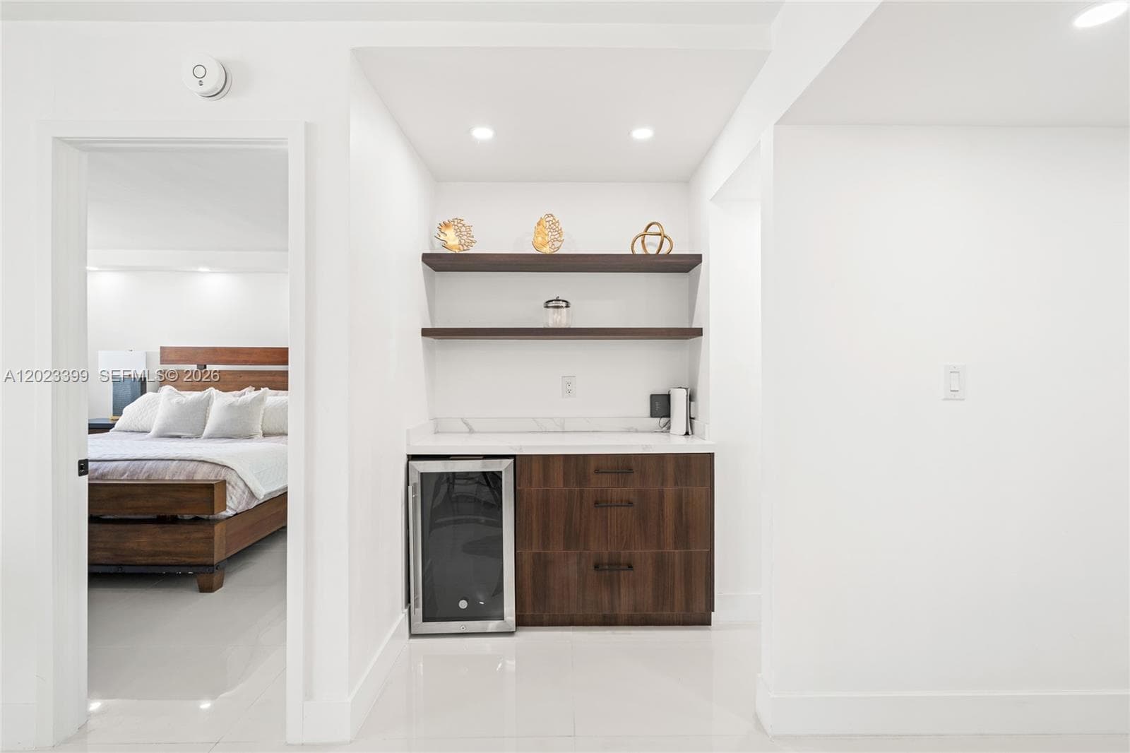5701 Collins Ave # 503, Miami Beach FL 33140 — 21