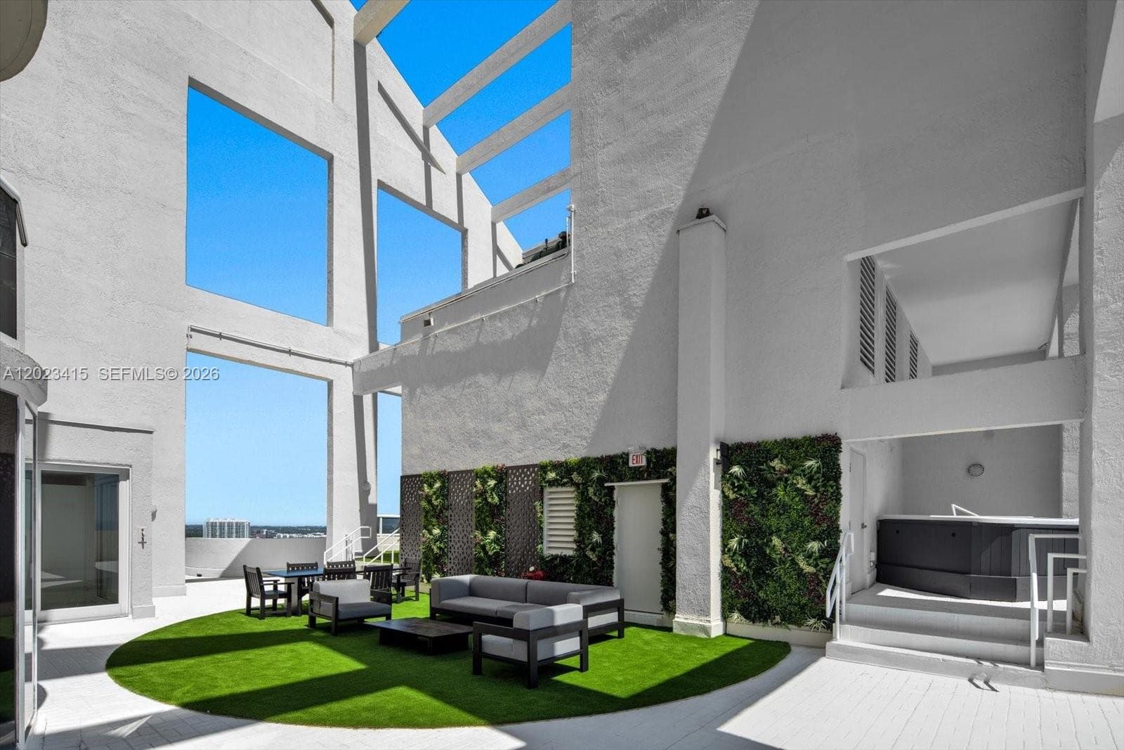 17555 Collins Ave # 3204, Sunny Isles Beach FL 33160 — 31
