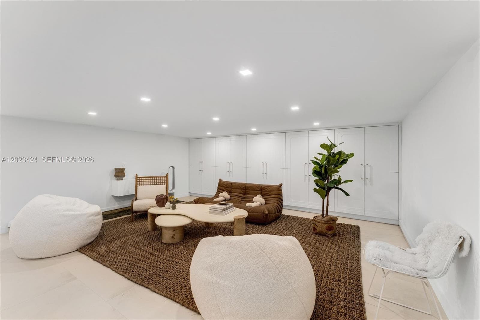 132 Paloma Dr, Coral Gables FL 33143 — 27