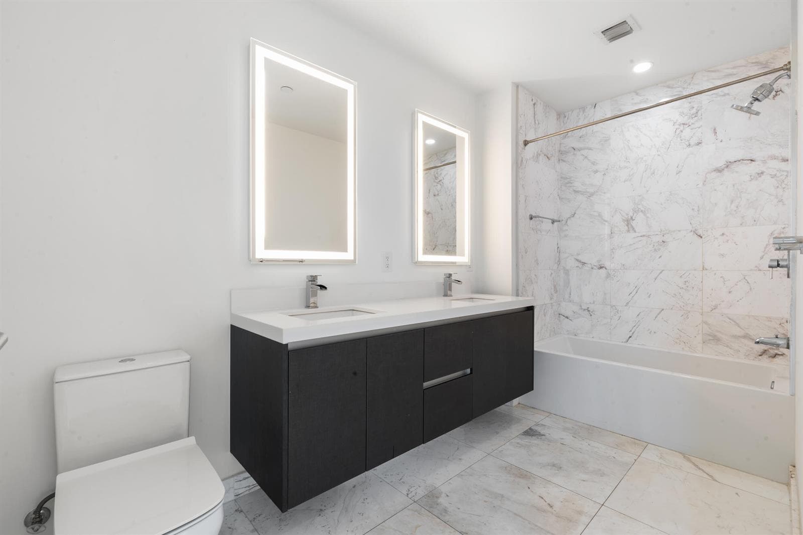 851 NE 1st Avenue # 3202, Miami FL 33130 — 16
