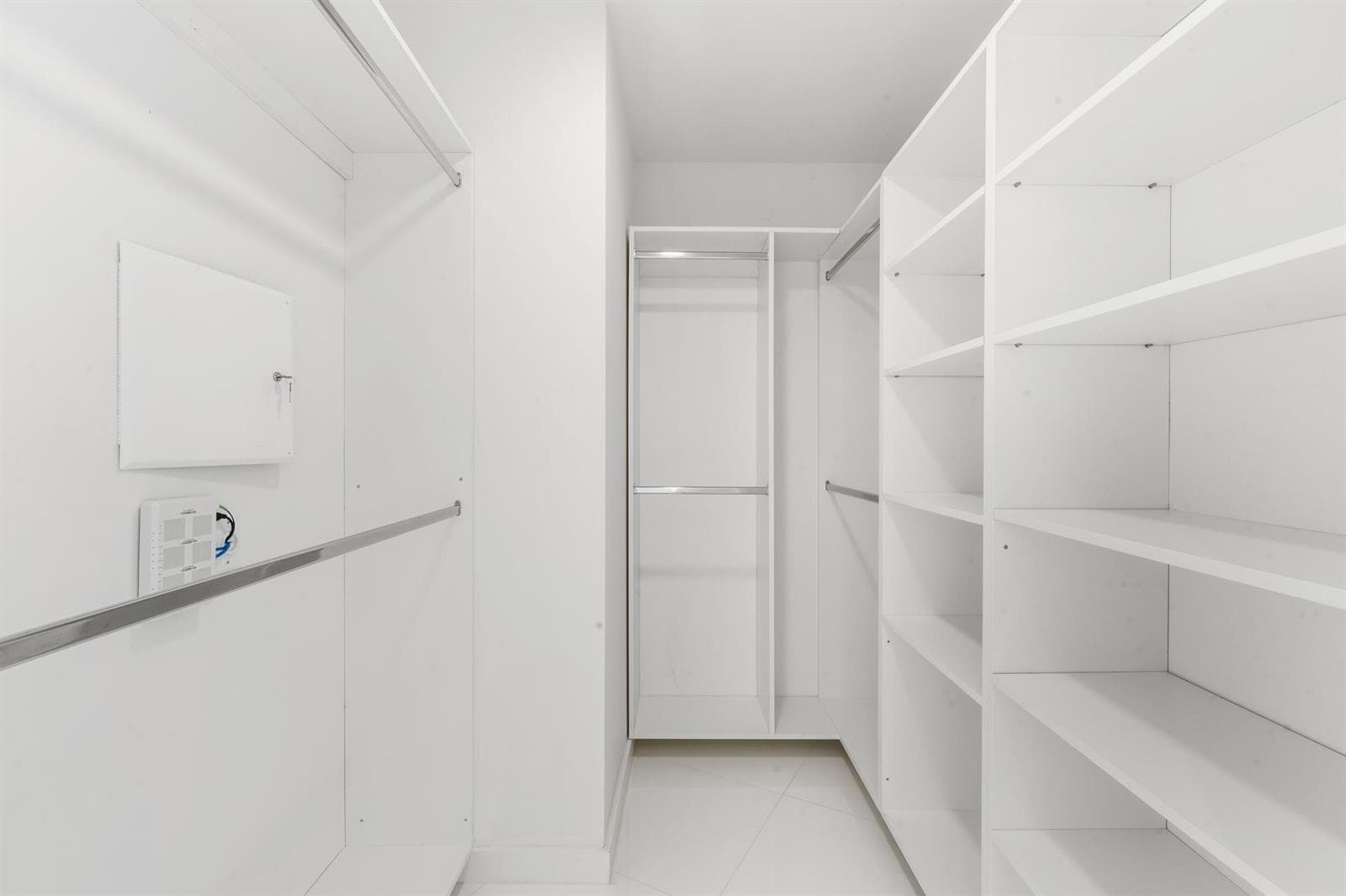 851 NE 1st Avenue # 3202, Miami FL 33130 — 12