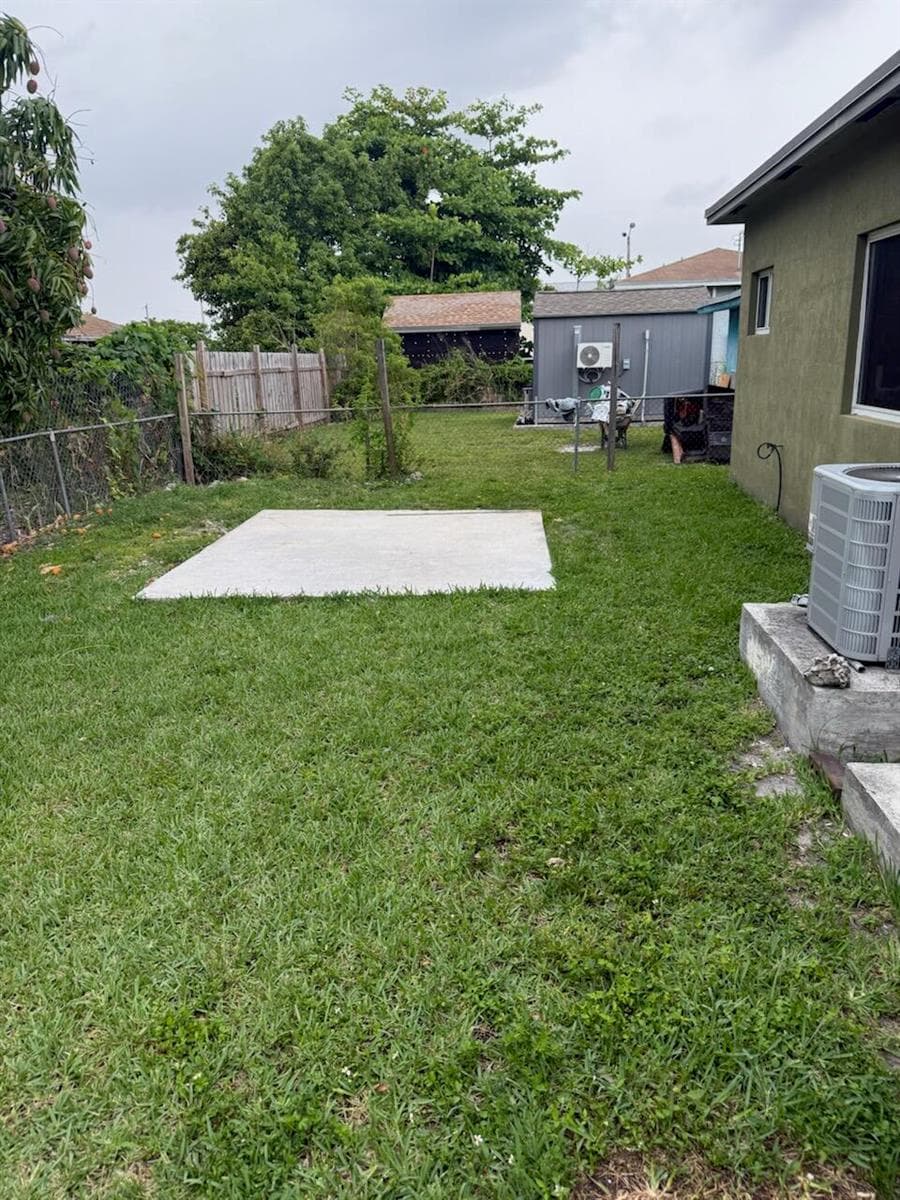 4444 NW 23rd Avenue # B, Miami FL 33142 — 5