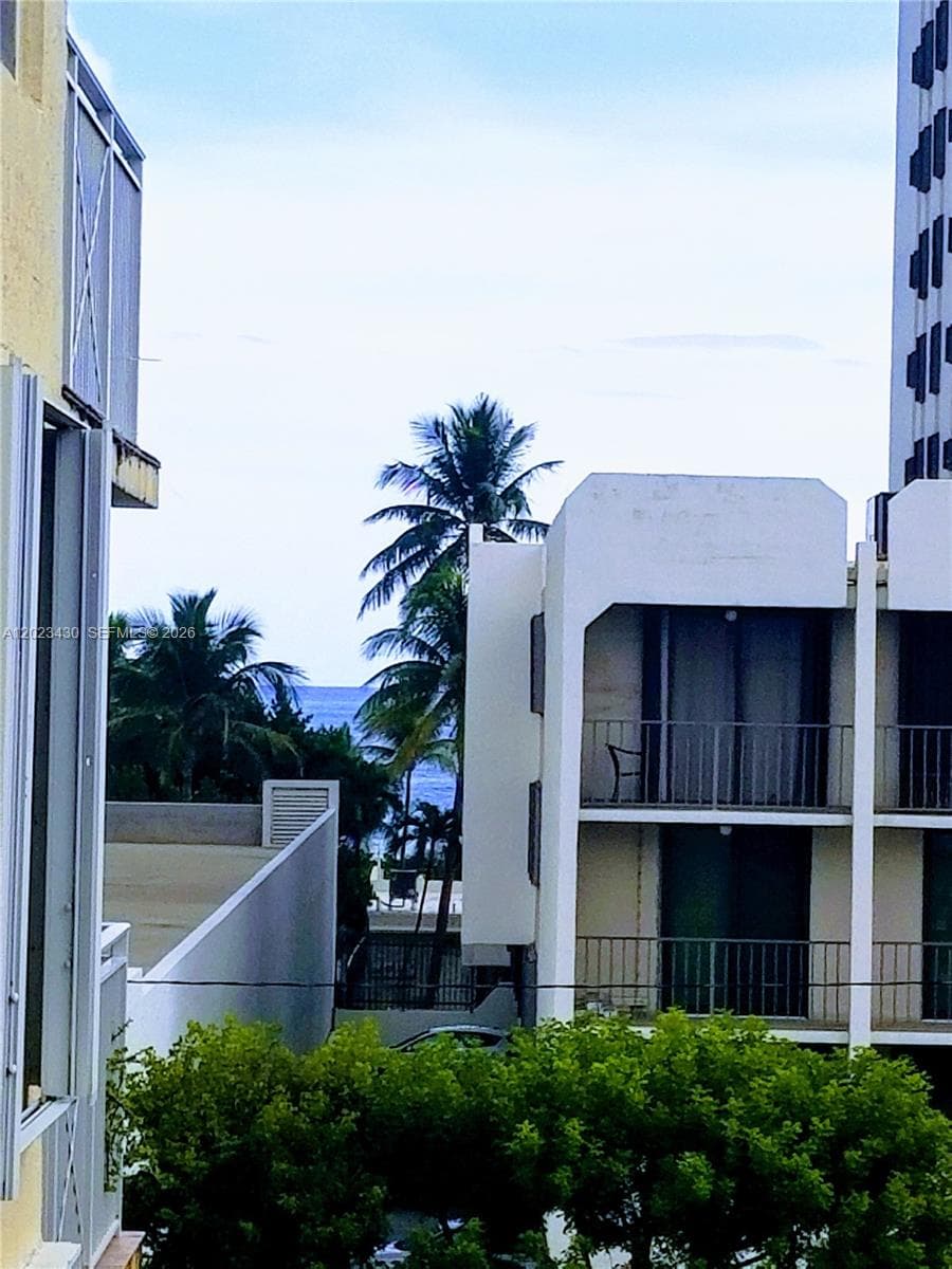 2642 Collins Ave # 408, Miami Beach FL 33140 — 13