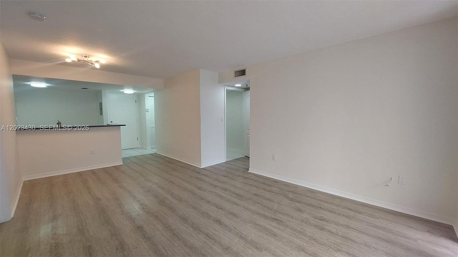 2642 Collins Ave # 408, Miami Beach FL 33140 — 1