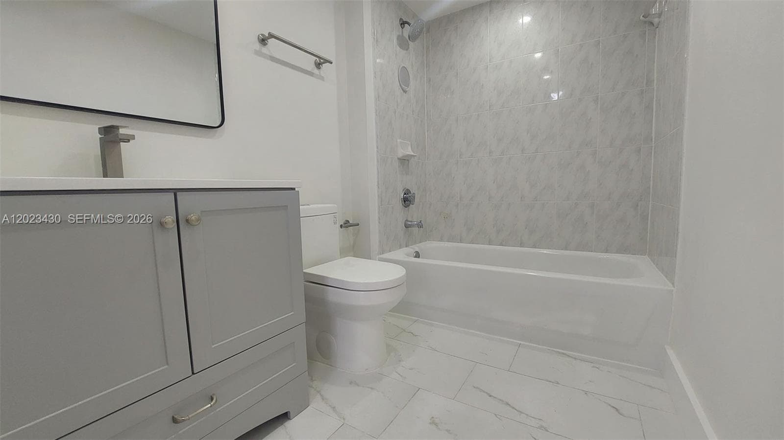 2642 Collins Ave # 408, Miami Beach FL 33140 — 8