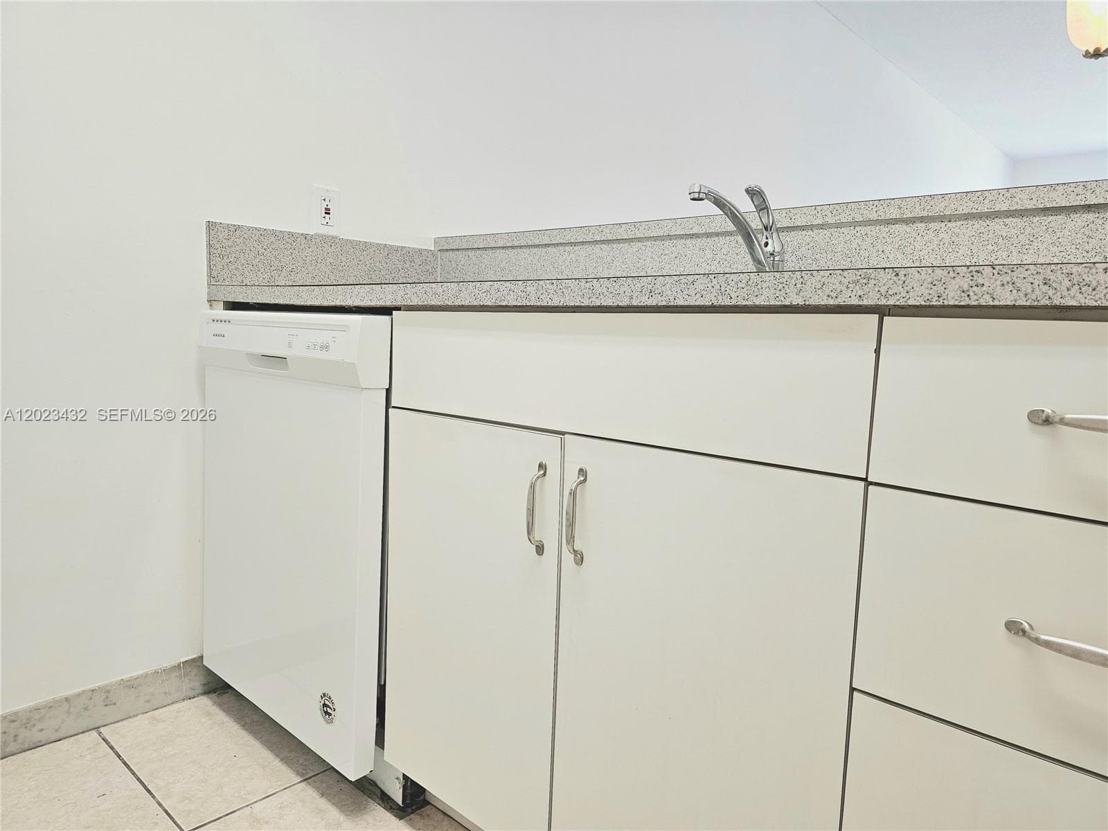 1225 NE 124th St # 32B, North Miami FL 33161 — 4