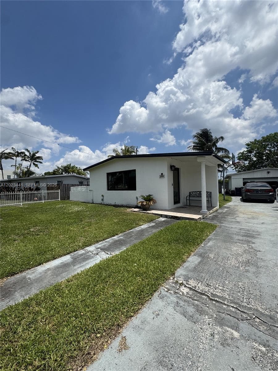 5701 SW 117th Ave, Miami FL 33183 — 1