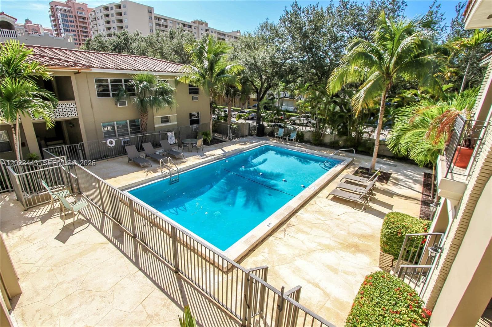 125 Edgewater Dr # 7, Coral Gables FL 33133 — 16
