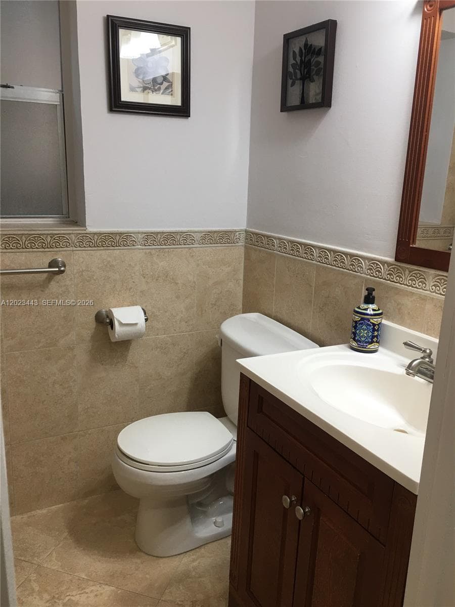125 Edgewater Dr # 7, Coral Gables FL 33133 — 8