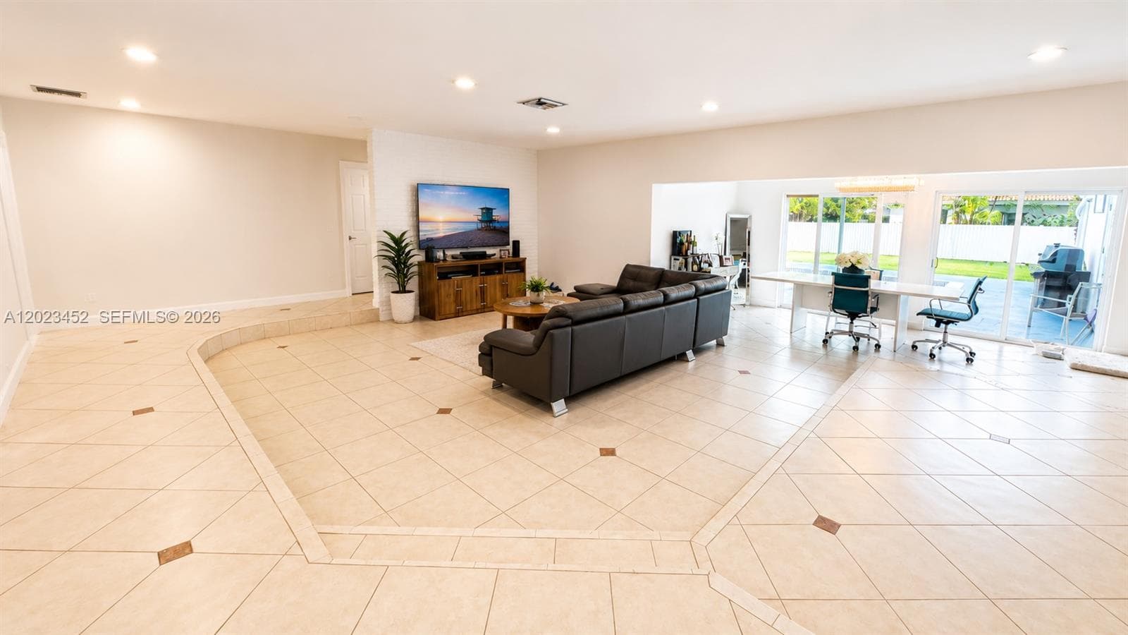 430 NE 145th St, Miami FL 33161 — 7