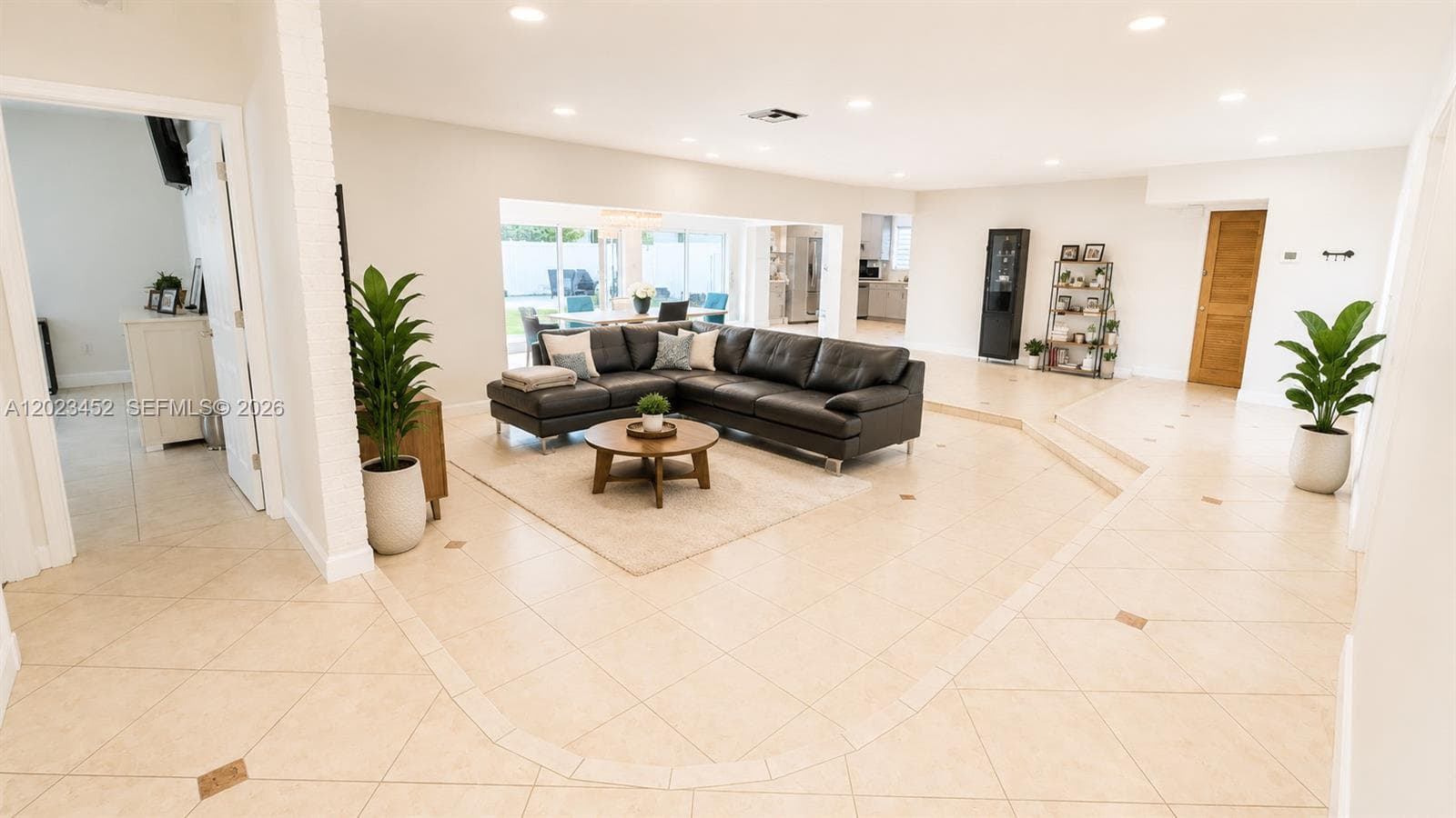 430 NE 145th St, Miami FL 33161 — 8