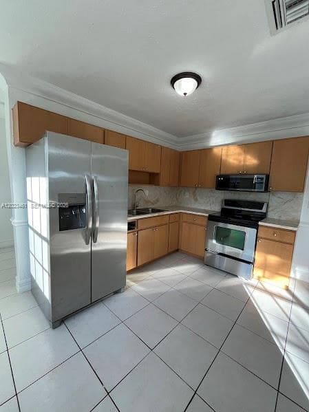 2411 NW 65th St, Miami FL 33147 — 6