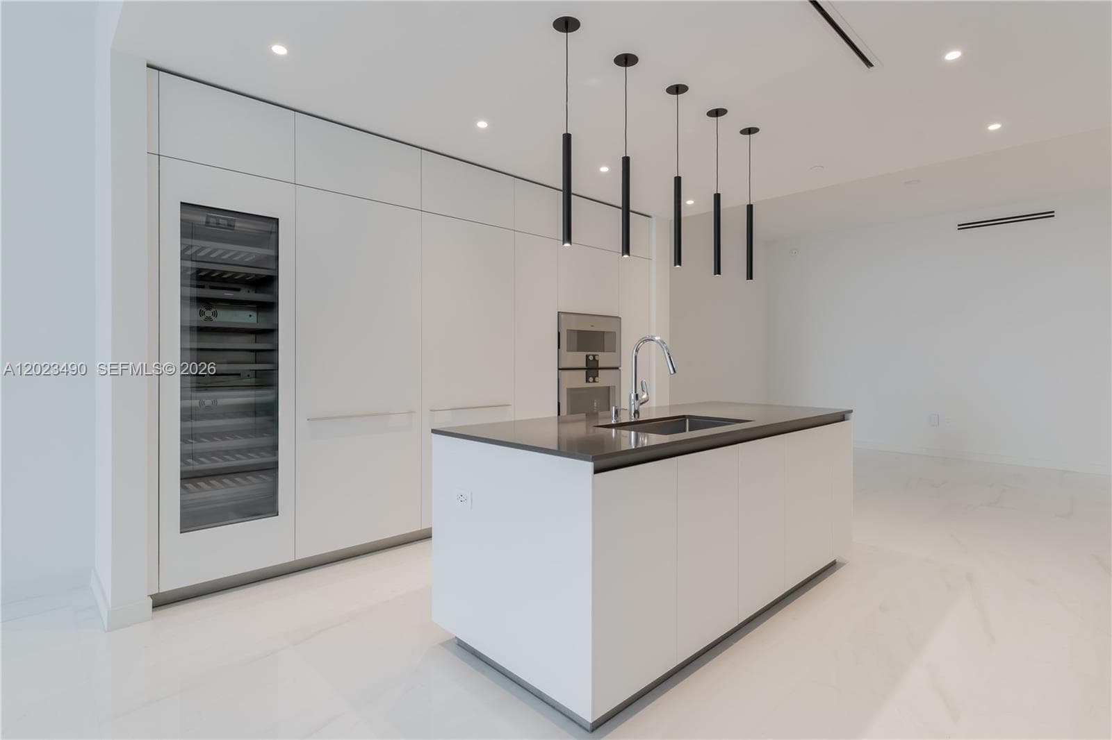 300 Biscayne Blvd Way # 1704, Miami FL 33131 — 37