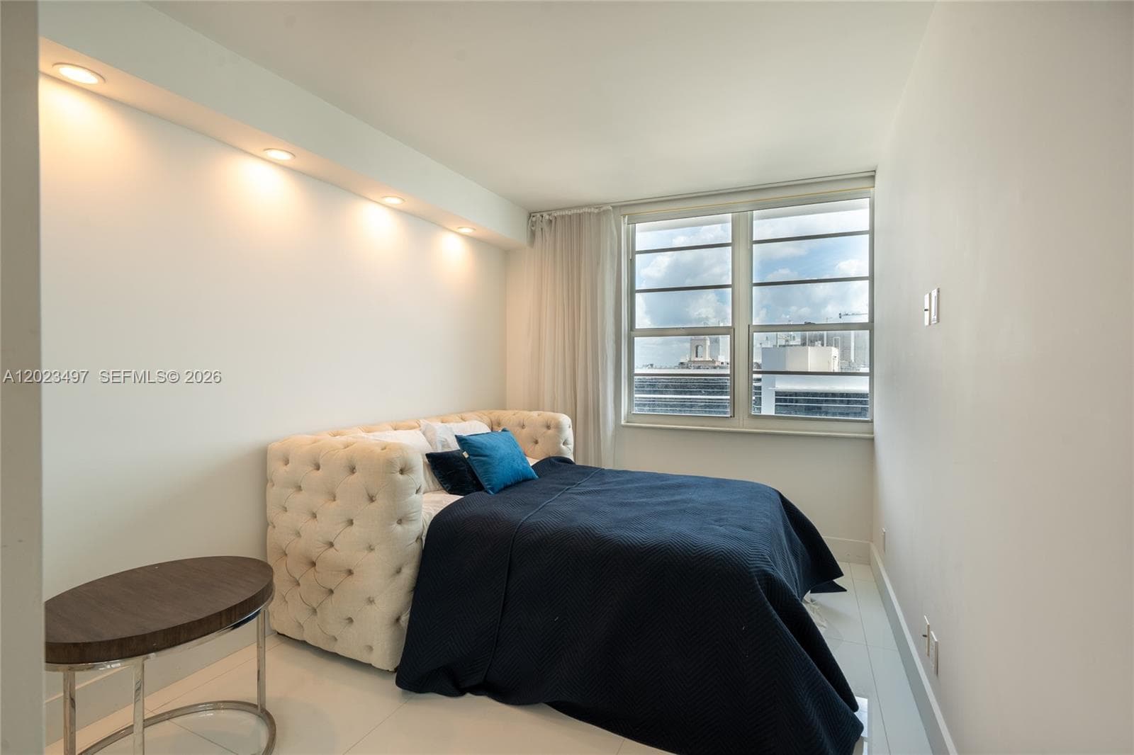 100 Lincoln Rd # 1523, Miami Beach FL 33139 — 17