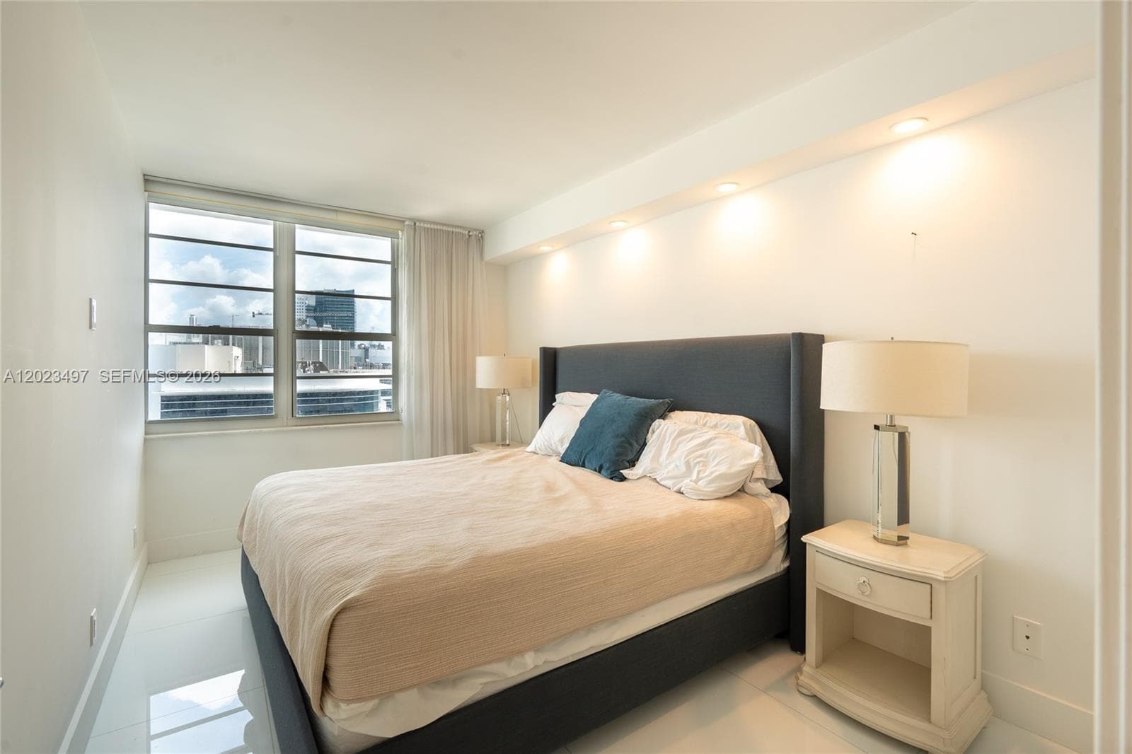 100 Lincoln Rd # 1523, Miami Beach FL 33139 — 19