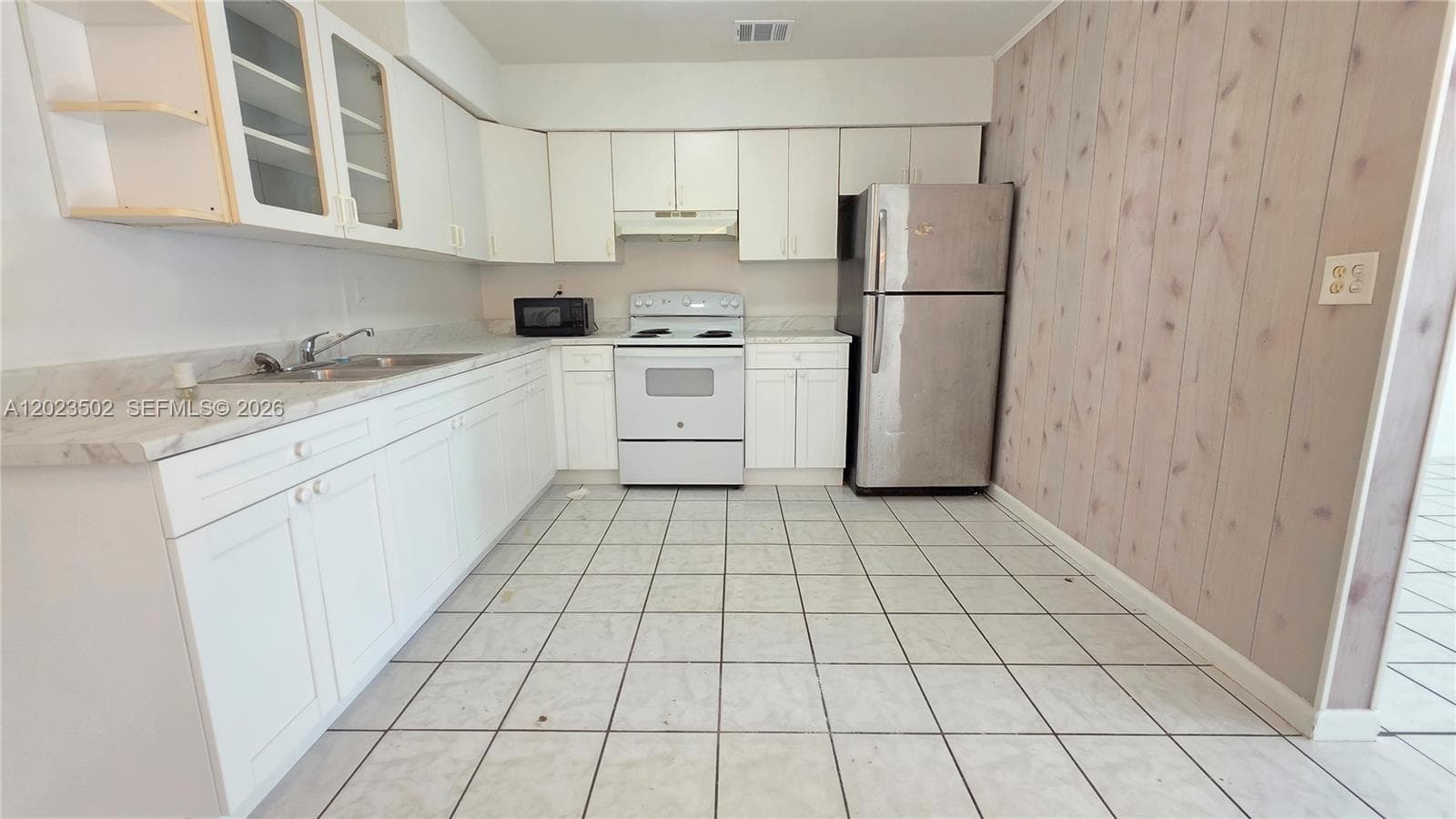 525 NE 132nd Ter, North Miami FL 33161 — 7