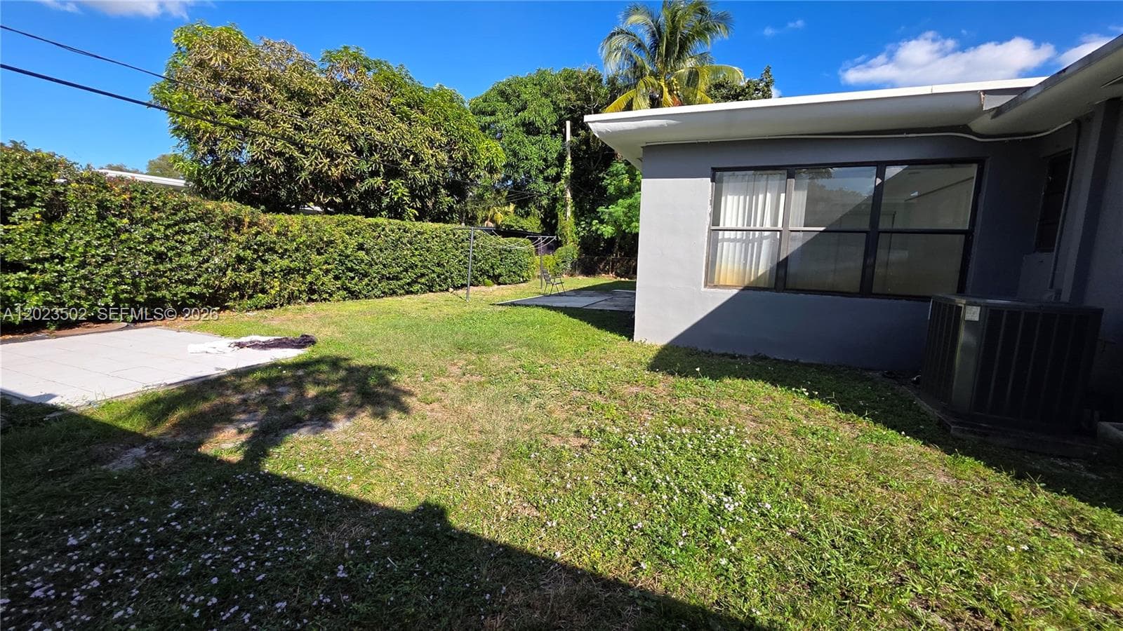 525 NE 132nd Ter, North Miami FL 33161 — 33
