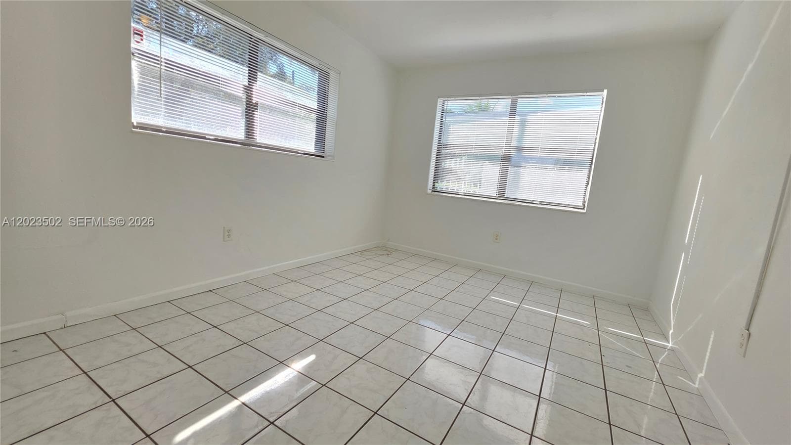 525 NE 132nd Ter, North Miami FL 33161 — 14