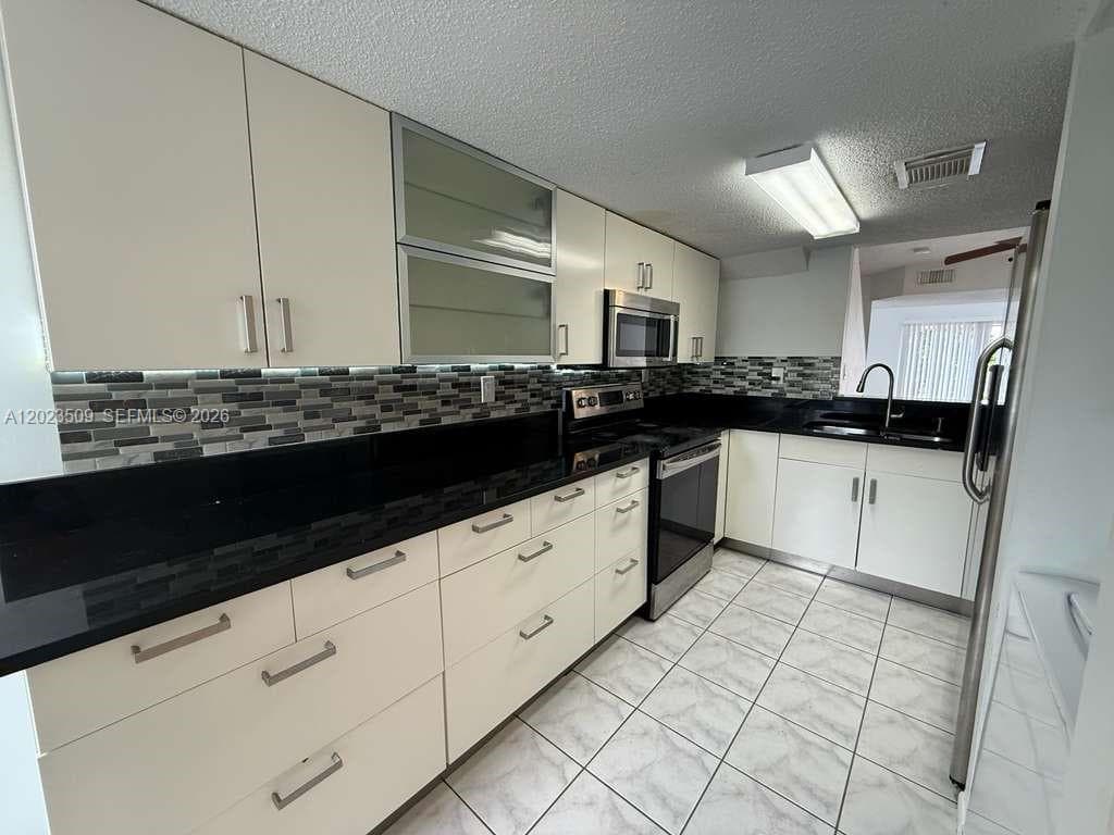 1137 NW 123rd Court # 610, Miami FL 33182 — 2